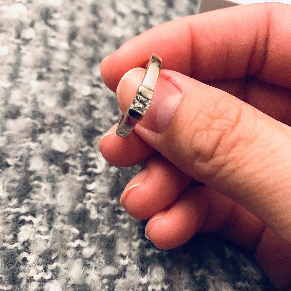 THE SHOP GIRLY | Diamond Ring - Picture 4 of 6
